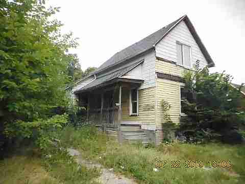 8558 Orangelawn (2)_m.jpg